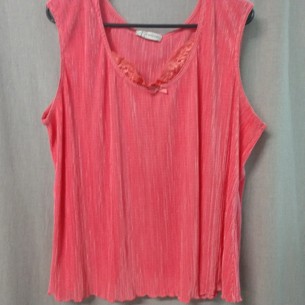 Dressbarn Sleeveless Top Size 3XL Beautiful No Wrinkle - Picture 4 of 6